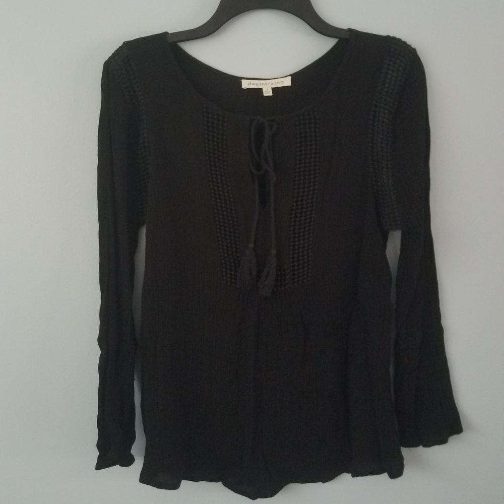 Gorgeous Daniel Rainn Black Blouse - Medium